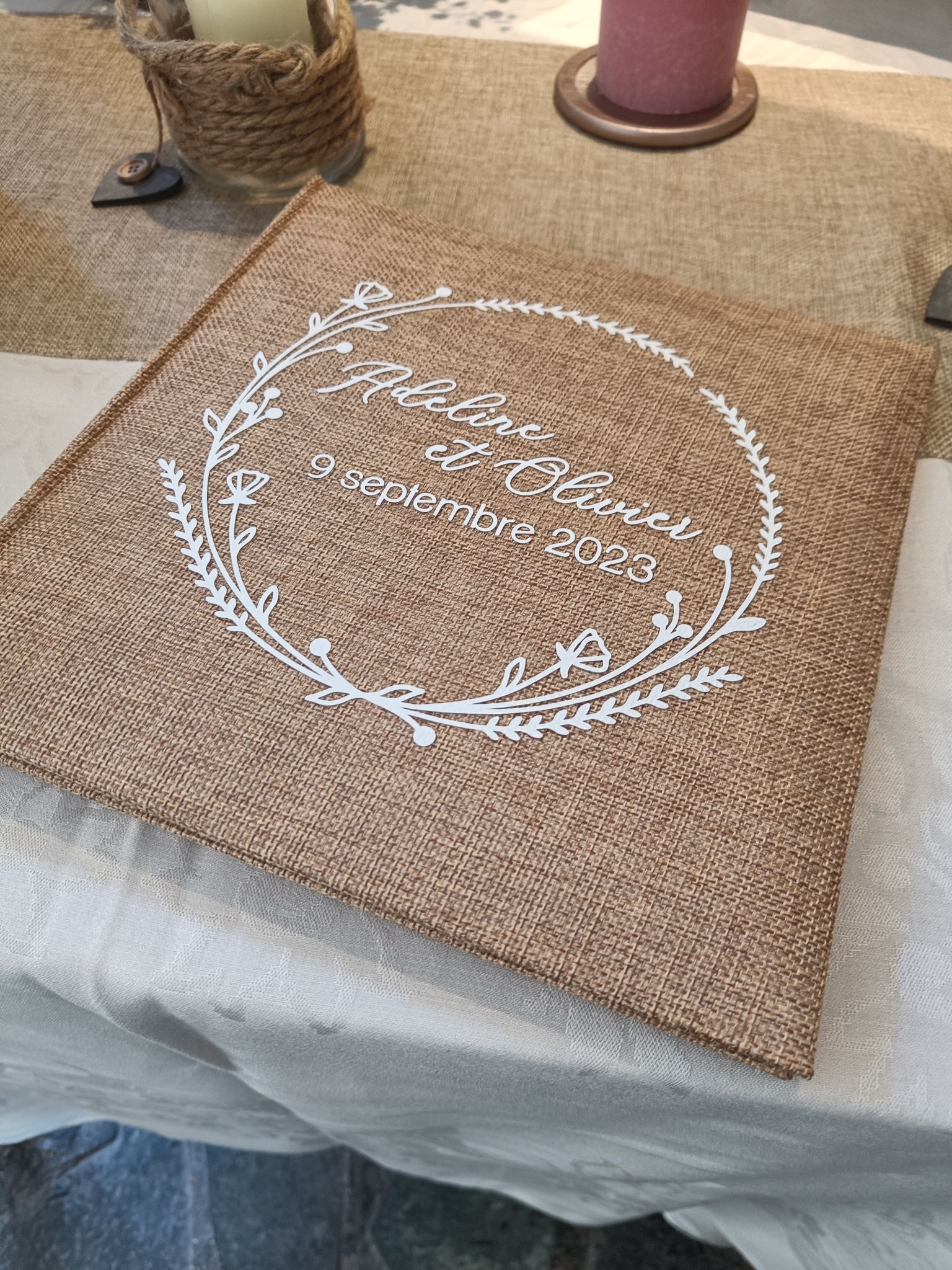 Livre d'or mariage toile de jute